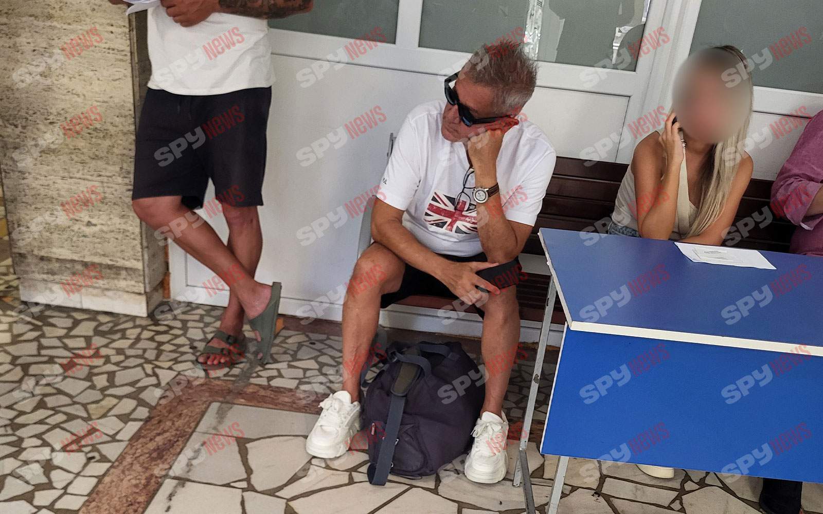 Dan Bittman are oamenii lui! Cine este domnişoara cu care a plecat la mare! L-a luat după ce şi-a rezolvat treburile la poliţie | PAPARAZZI