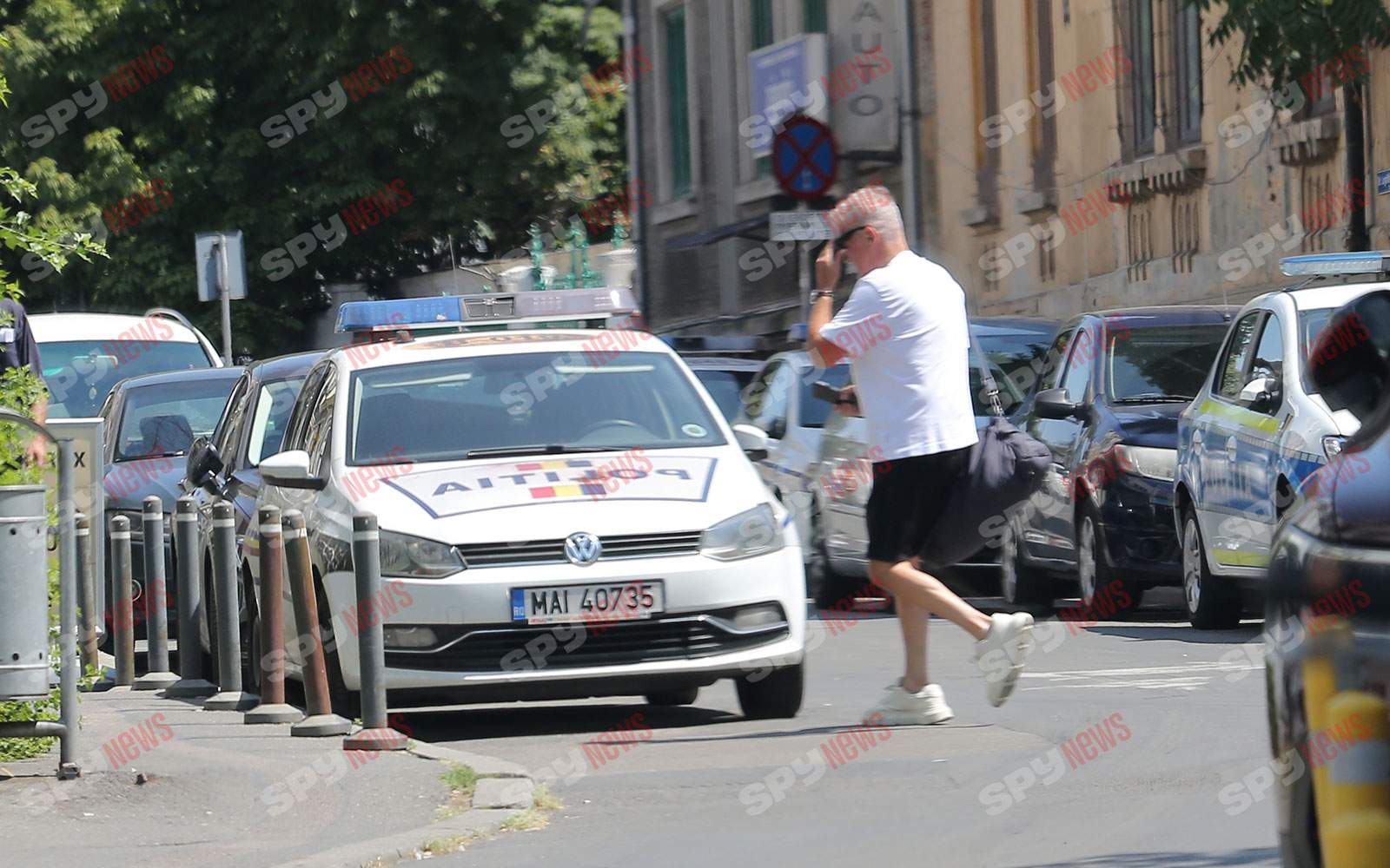 Dan Bittman are oamenii lui! Cine este domnişoara cu care a plecat la mare! L-a luat după ce şi-a rezolvat treburile la poliţie | PAPARAZZI