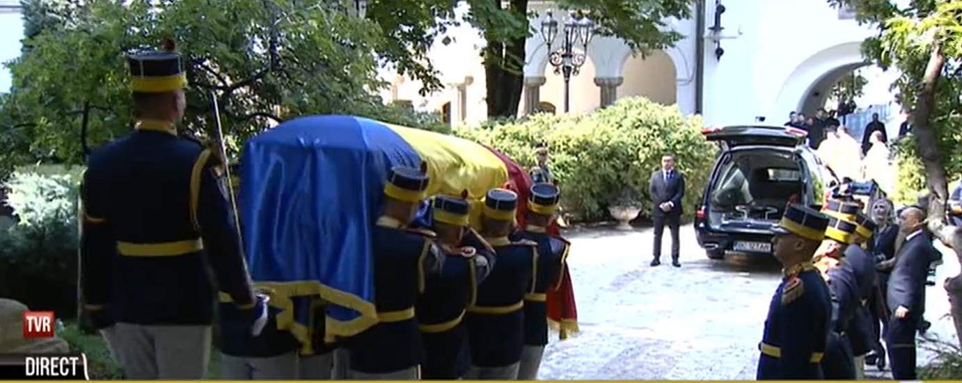 LIVE TEXT. Ion Iliescu este înmormântat astăzi, cu onoruri militare. Românii își iau rămas bun de la primul președinte ales al țării