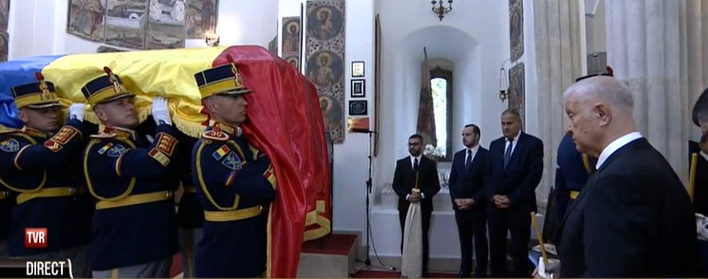 LIVE TEXT. Ion Iliescu este înmormântat astăzi, cu onoruri militare. Românii își iau rămas bun de la primul președinte ales al țării