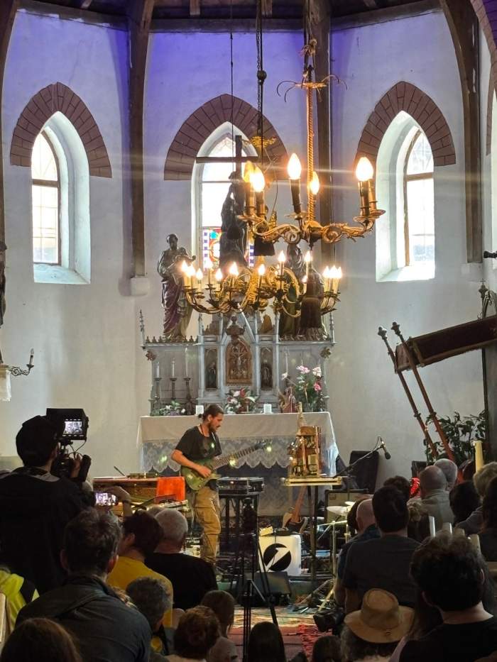 Vlad Udrescu, protagonistul din Ana, Mi-ai fost scrisă în ADN, vacanță offline și cu muzică live: „Suntem contemporani cu artiști excepționali”