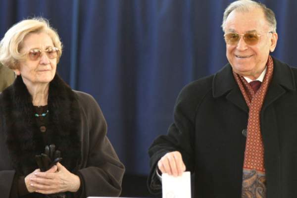 „Cea mai grea zi din viața mea.” Nina Iliescu, mesaj sfâșietor după ce Ion Iliescu a fost înmormântat