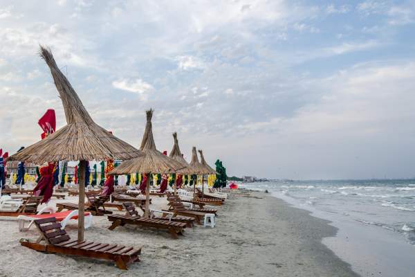 Litoralul românesc, văzut prin ochii unei turiste din Anglia. Ce spune femeia despre experiența trăită într-o stațiune din România: "O rușine"