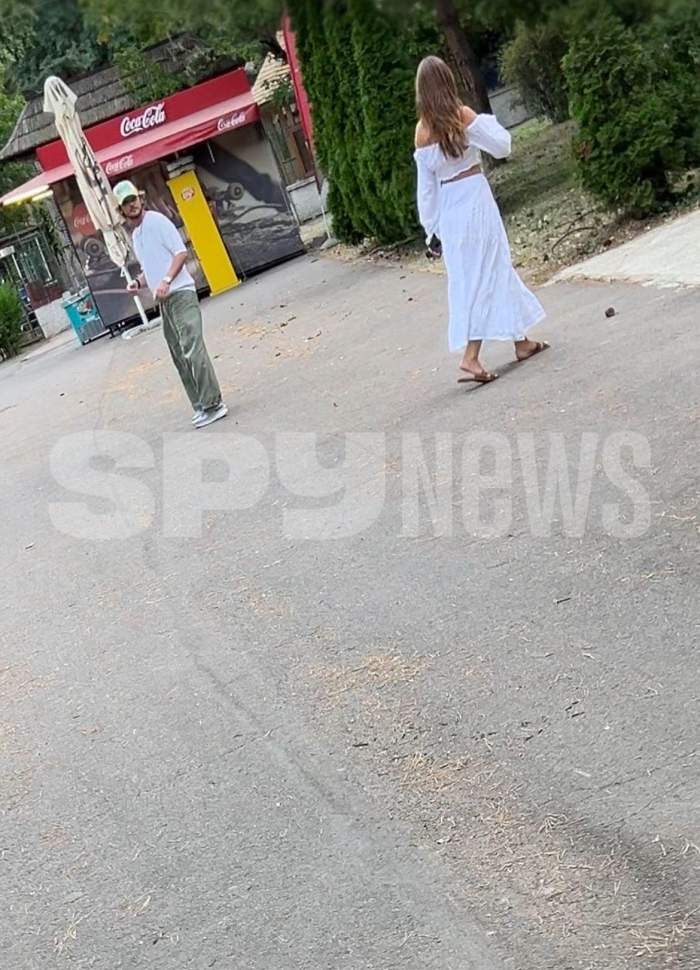 Cuza de la Noaptea Târziu, topit după iubita lui! Imagini exclusive cu cei doi, la o plimbare romantică de seară, în parc | VIDEO