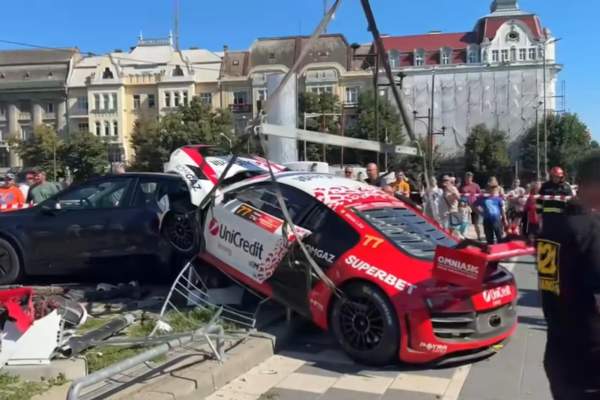 Fiul lui Mihai Leu, implicat într-un accident rutier grav! Mașina pe care o conducea Marco Leu a fost distrusă | VIDEO