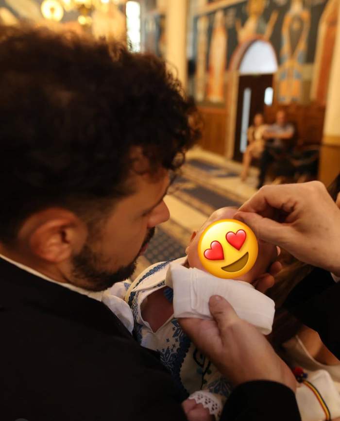 Oana Zara și Bogdan Medvedi au devenit pentru prima dată nași! Cei doi l-au botezat pe micuțul Matei-Dominic | FOTO