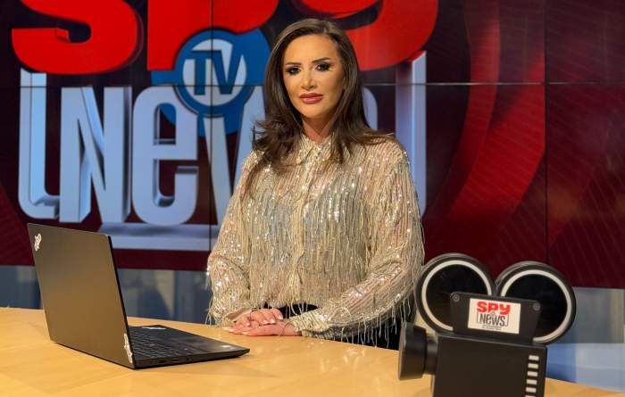 Mara Bănică prezintă emisiunea Spynews TV Live, de luni până joi, pe Antena Stars