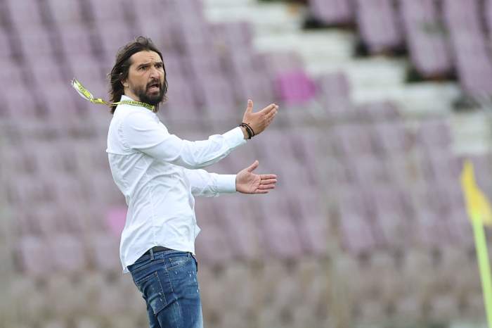 Dan Alexa pe terenul de fotbal