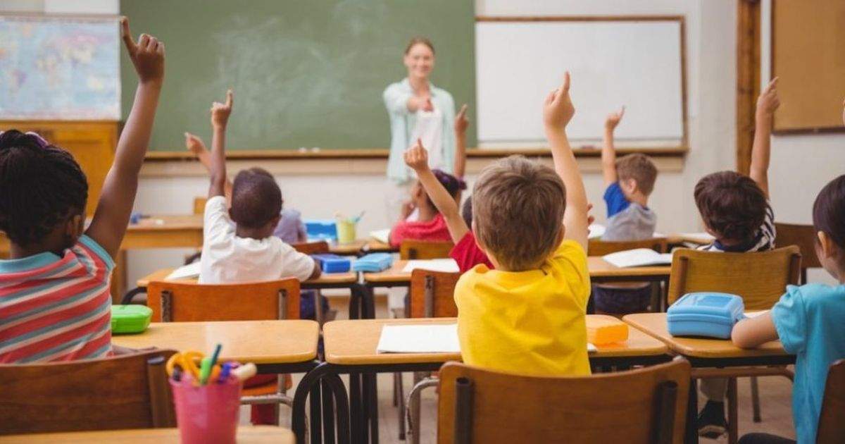 profesori și elevi
