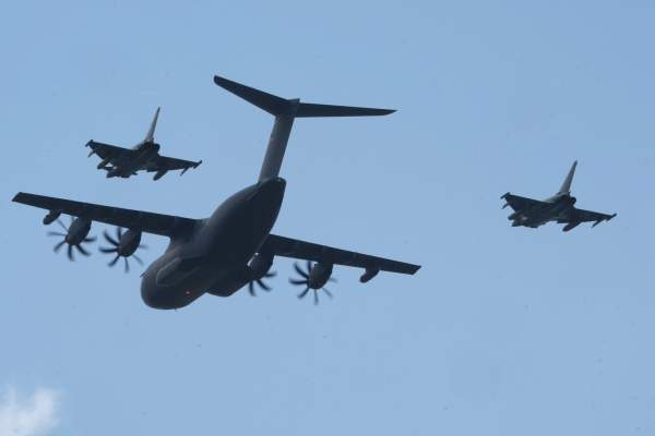 Polonia, țară membră a Uniunii Europene, a doborât drone rusești. Reacția oficialilor: ”Încălcare fără precedent a spațiului aerian" | VIDEO