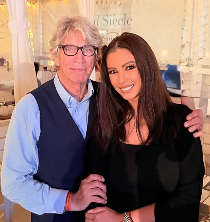 Iuliana Luciu, imagine de colecție alături de Eric Roberts! Cum s-a fotografiat vedeta alături de celebrul actor | FOTO