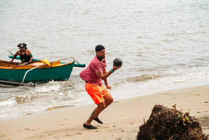 Aseară, situație fără precedent în Asia Express: o echipă a ajuns cu o oră şi jumătate înaintea Irinei la pupitru. Diseară, concurenții vor lupta și pentru imunitatea mică, într-o probă… pe gustul tuturor: ciorba rădăuțeană