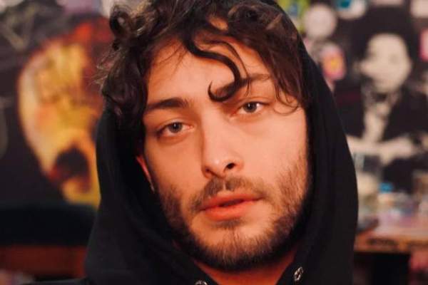 Toto Dumitrescu, în custodia polițiștilor! Fiul lui Ilie Dumitrescu a fost căutat ore bune de oamenii legii după ce a fugit de la locul unui accident în care a fost implicat