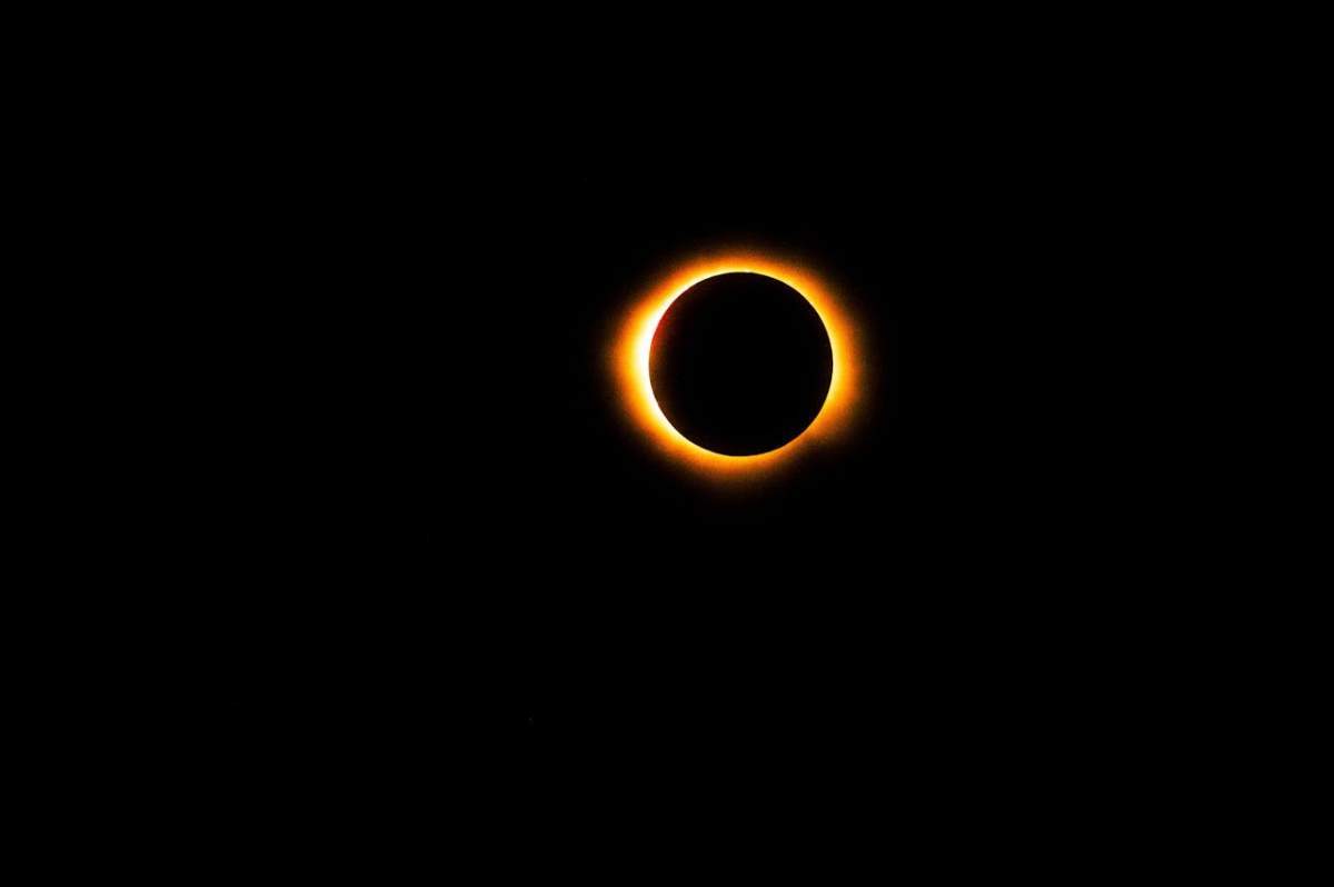 eclipsa soare