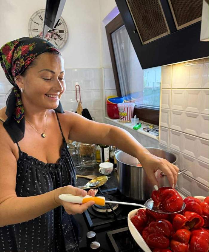 Gabriela Cristea și gogoșari opăriți în oțet cu zahăr