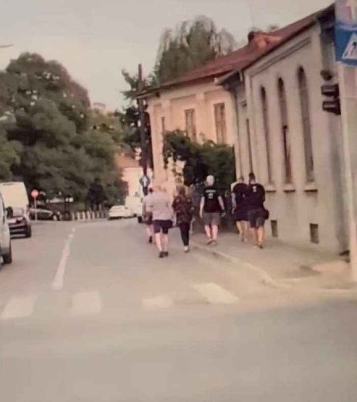 Președintele Cehiei, surprins în vacanță pe străzile din Craiova! Imagini rare cu oficialul ceh în România | FOTO 