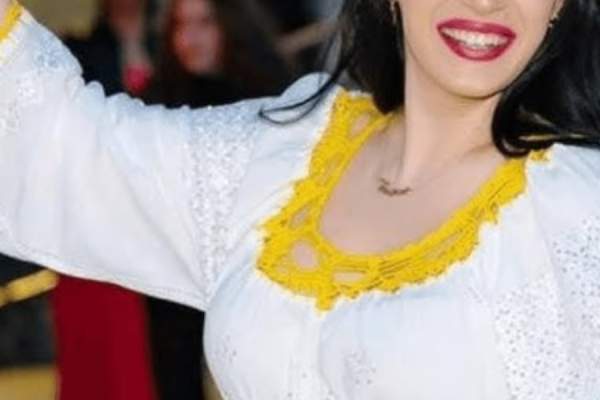 Artistă cunoscută, prinsă la furat împreună cu soțul! Cântăreața a mai avut și în trecut probleme cu legea