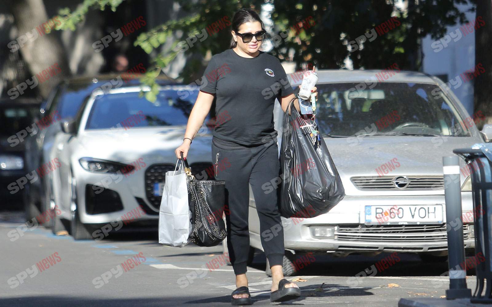 Avem imaginile anului cu Elena Băsescu! Neîngrijită, cu multe kilograme în plus și extrem de tristă | PAPARAZZI