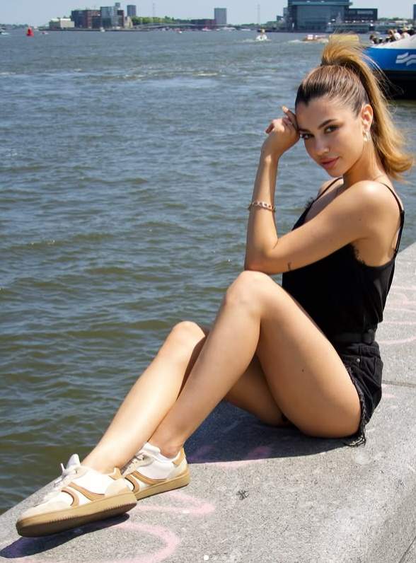 madalina maricut la mare