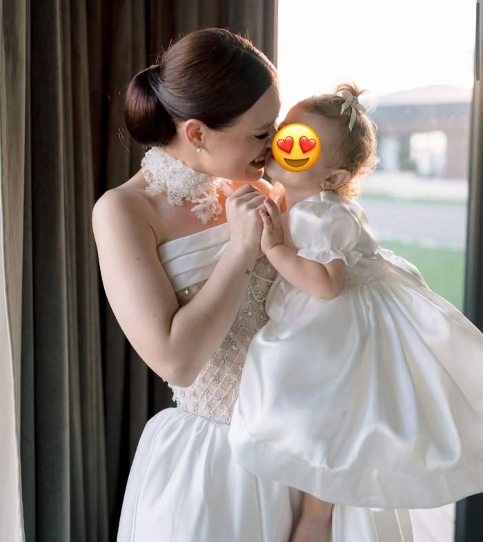 Lorena Șerban, imagini emoționante din ziua nunții, alături de fiica ei. Freya a fost îmbrăcată ca o prințesă | FOTO