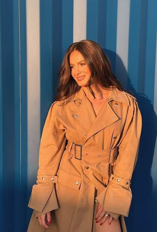 raluka in trench