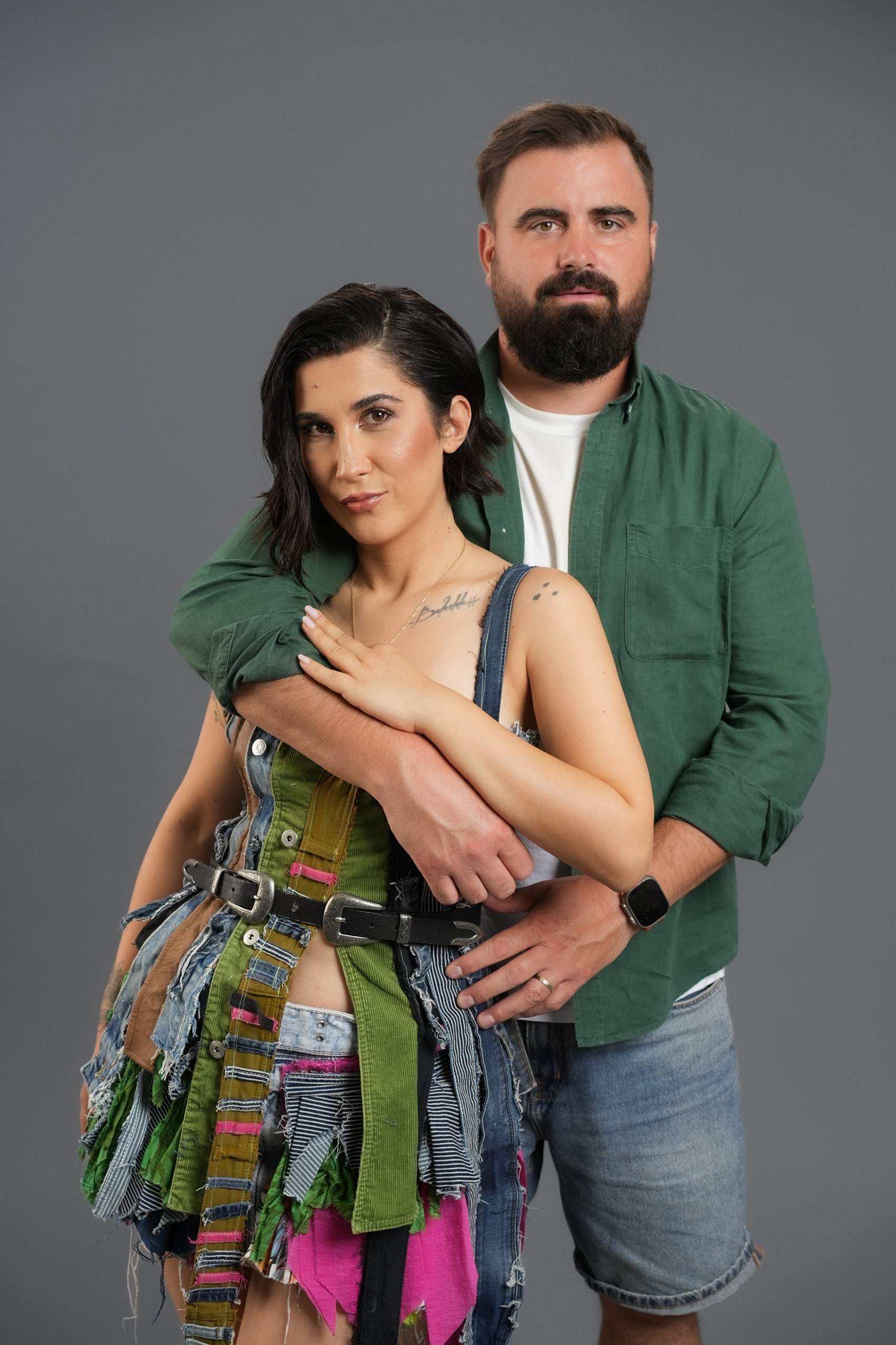 Nouă cupluri de vedete intră în provocarea vieții lor, odată cu sezonul 3 din show-ul Power Couple, la Antena 1! Sportivi, artiști și creatori de conținut, printre concurenții acestui an