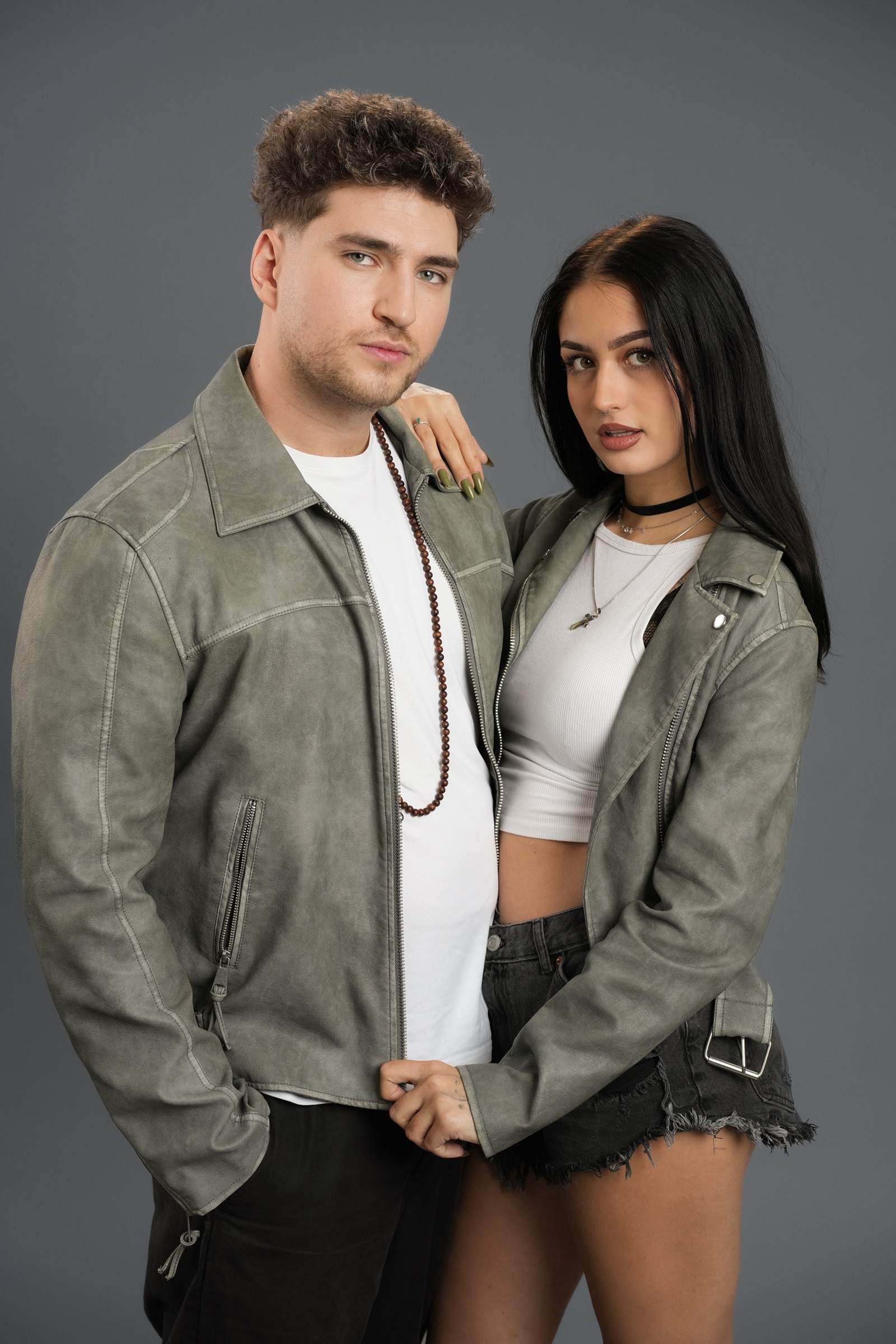 Nouă cupluri de vedete intră în provocarea vieții lor, odată cu sezonul 3 din show-ul Power Couple, la Antena 1! Sportivi, artiști și creatori de conținut, printre concurenții acestui an
