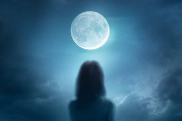 Luna Plină în Berbec pe 7 octombrie 2025. Prin ce transformări vor trece zodiile. Nativii vor fi puși față în față cu adevărul