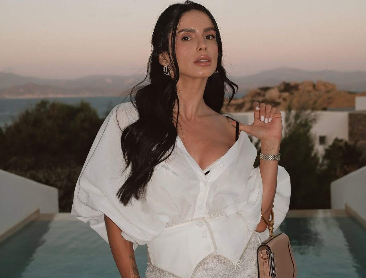Ioana Grama, cuprinsă de emoții! Influencerița a ajuns în locul în care a murit sora sa, Anca