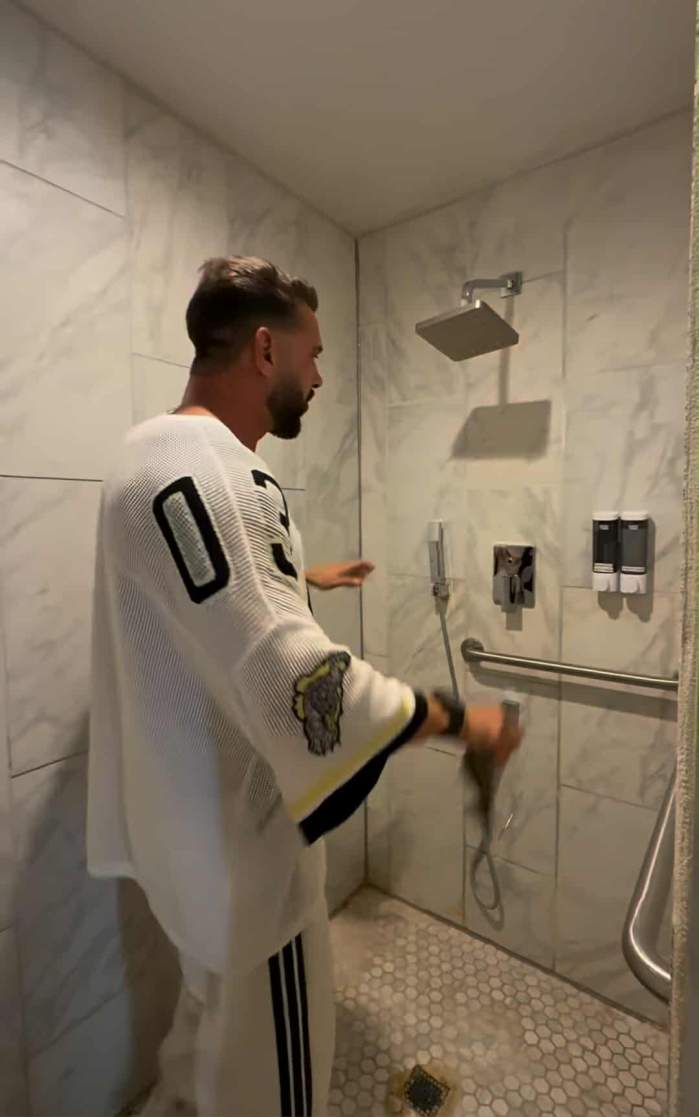 Cât a plătit Dorian Popa pentru o noapte de cazare într-un cort de lângă unul dintre cele mai căutate obiective turistice din America! Nici la hotel nu costă atât | FOTO