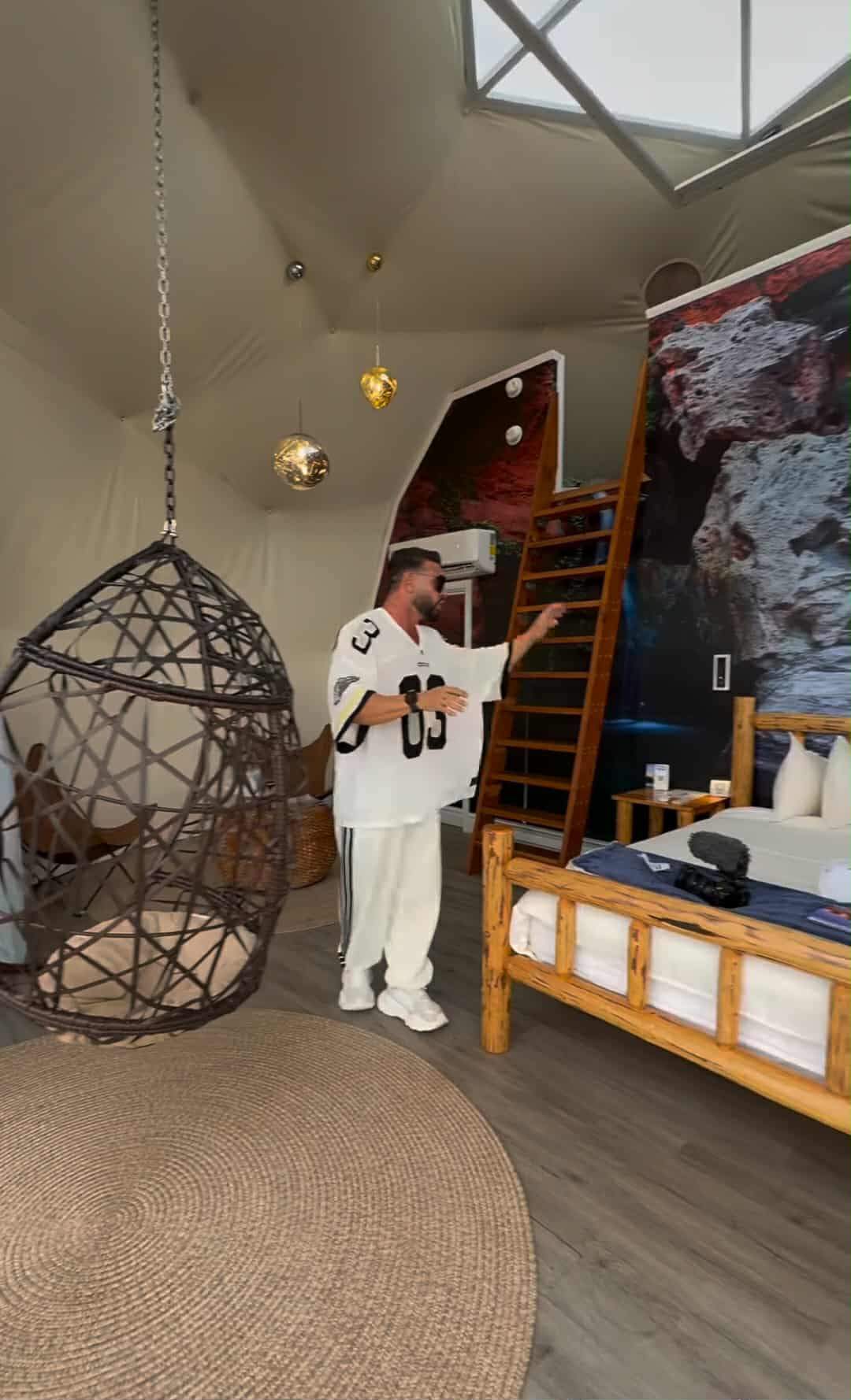 Cât a plătit Dorian Popa pentru o noapte de cazare într-un cort de lângă unul dintre cele mai căutate obiective turistice din America! Nici la hotel nu costă atât | FOTO