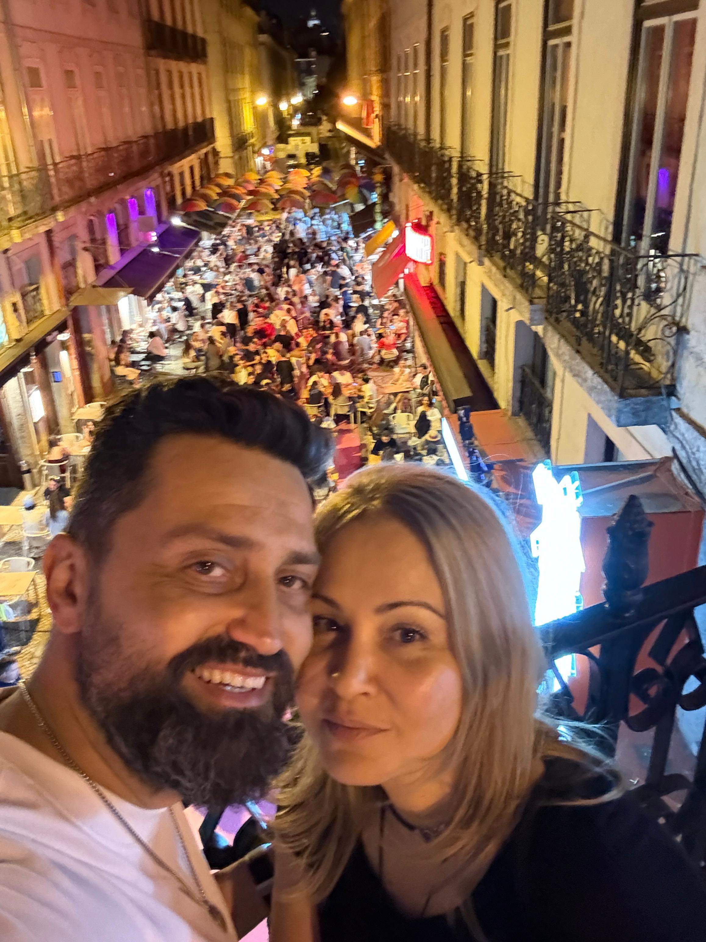 Chef Orlando Zaharia, vacanță la Lisabona împreună cu soția: ”Orașul ne-a cucerit cu străzile lui colorate, pe care le-am luat la pas”