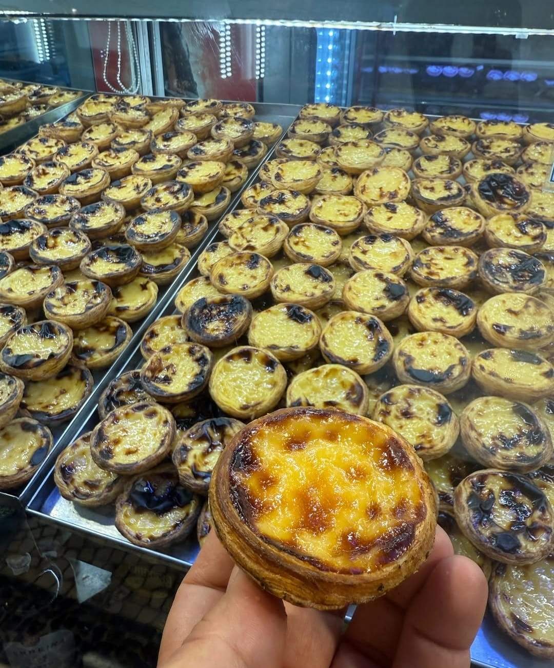 Chef Orlando Zaharia, vacanță la Lisabona împreună cu soția: ”Orașul ne-a cucerit cu străzile lui colorate, pe care le-am luat la pas”