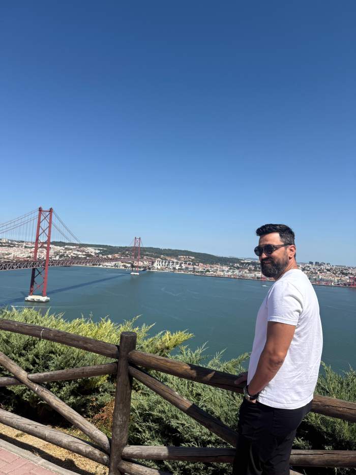 Chef Orlando Zaharia, vacanță la Lisabona împreună cu soția: ”Orașul ne-a cucerit cu străzile lui colorate, pe care le-am luat la pas”