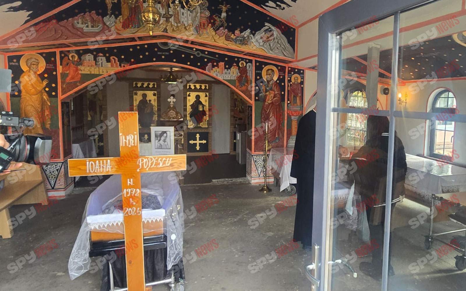 Trupul neînsuflețit al Ioanei Popescu a fost depus la capelă