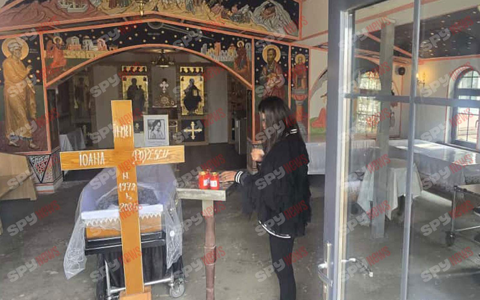 Trupul neînsuflețit al Ioanei Popescu a fost depus la capelă