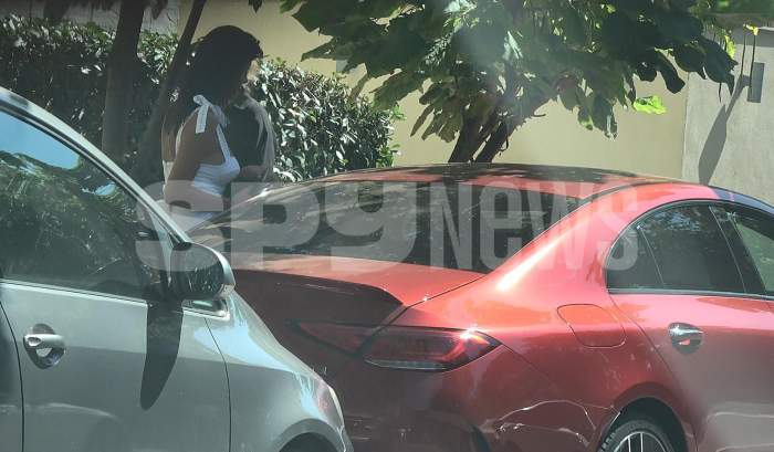 Așa ceva doar la mega-dive am mai văzut! Cum s-a îmbrăcat Ramona Olaru la bazin. Imaginile zilei cu asistenta TV! | PAPARAZZI