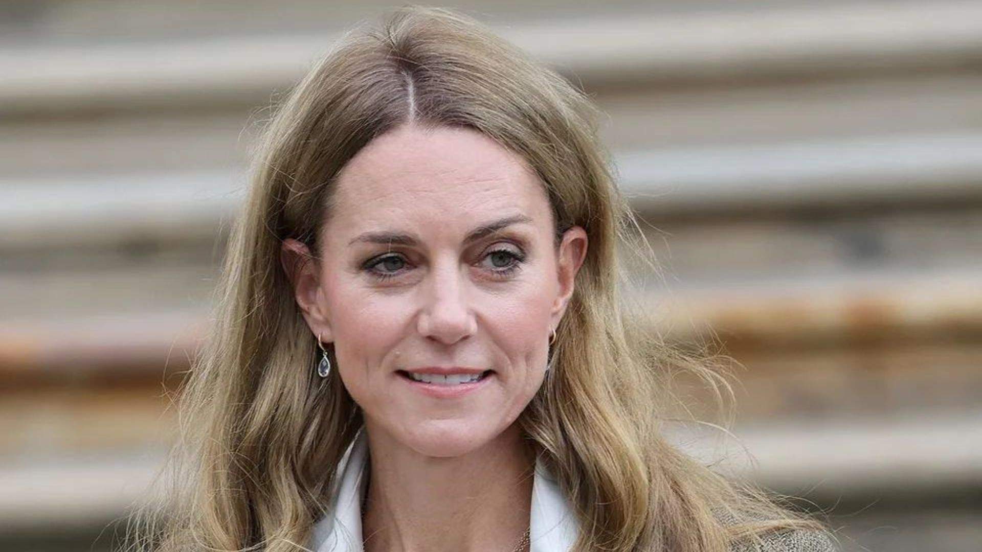 Kate Middleton stârnește controverse în privința noului look! Internetul se împarte între teoria perucii și semnele de recuperare