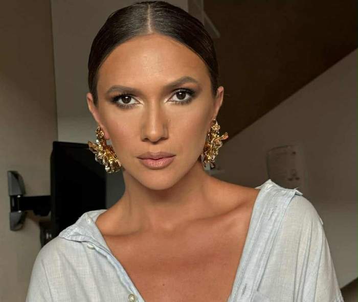 Adela Popescu