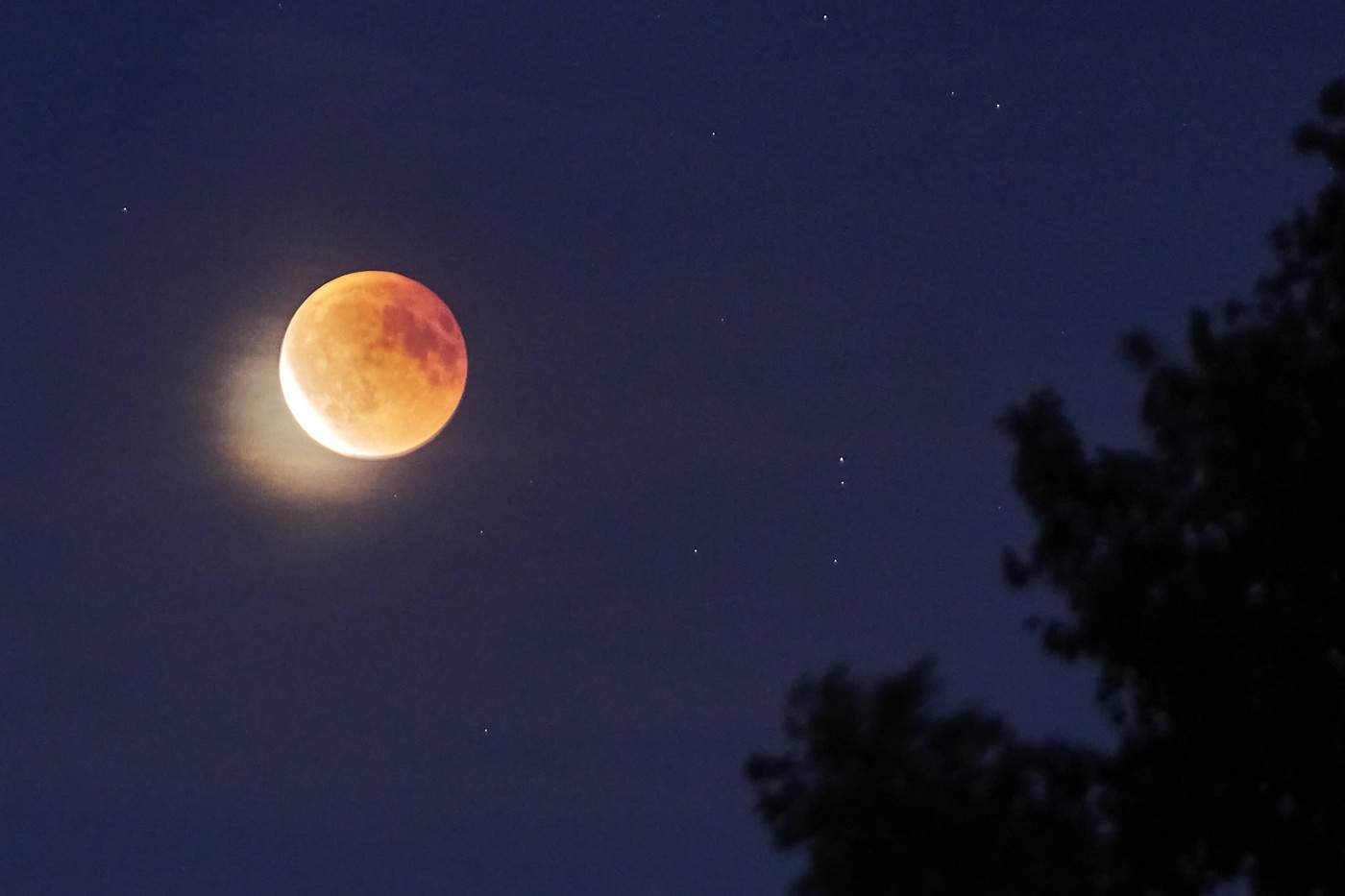 Eclipsa totală de Lună