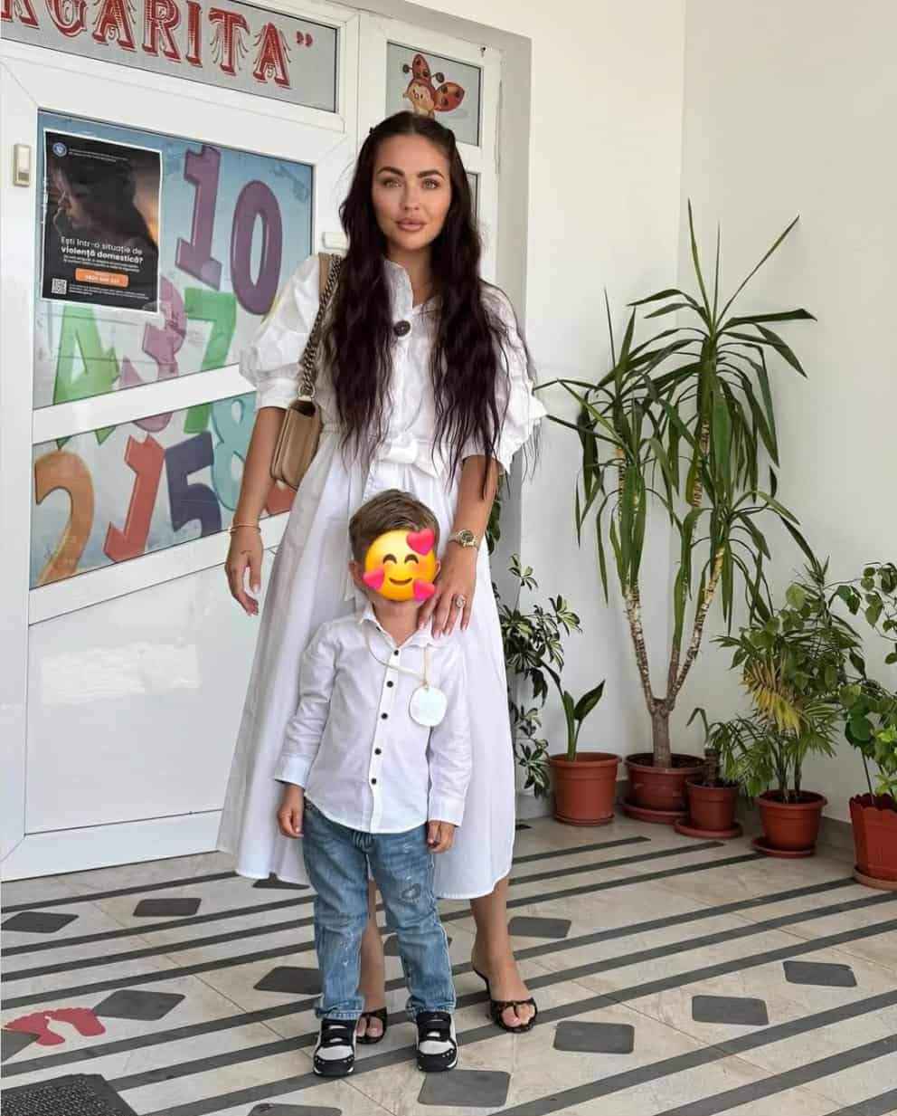 Noul an școlar a început și pentru copiii vedetelor din România! Imagini speciale cu cei mici, din prima zi | FOTO