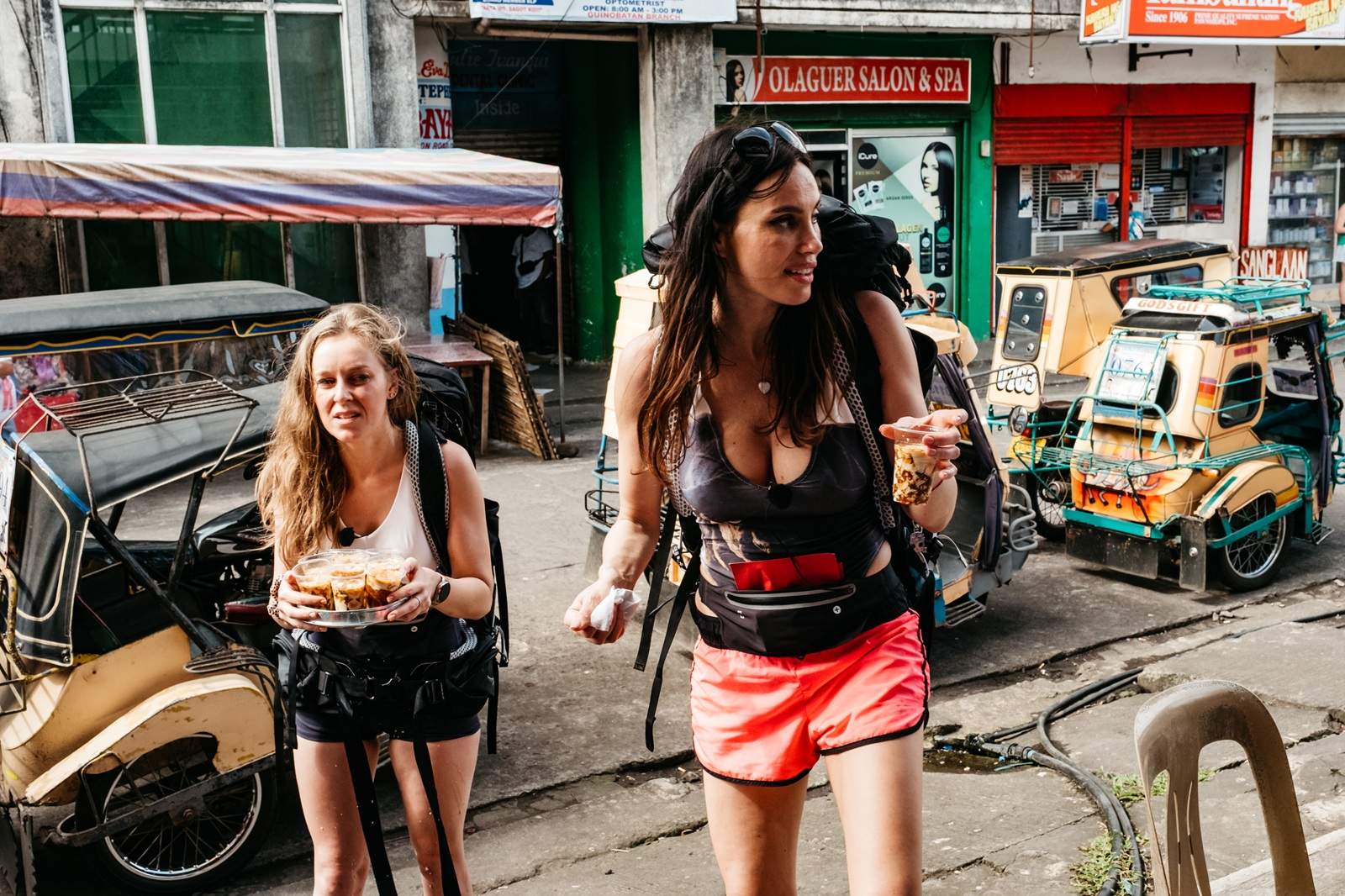 Cea mai nouă ediție Asia Express, lider detașat de audiență. Diseară, de la 20.30, la Antena 1, concurenții sunt serviți cu balut pe Drumul Eroilor