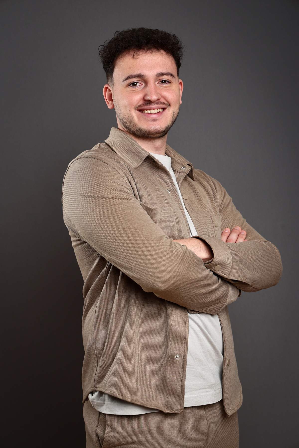 Cine sunt concurenții de la Mireasa, sezonul 13. Meciul Iubirii și-a deschis porțile pentru 10 fete și 9 băieți