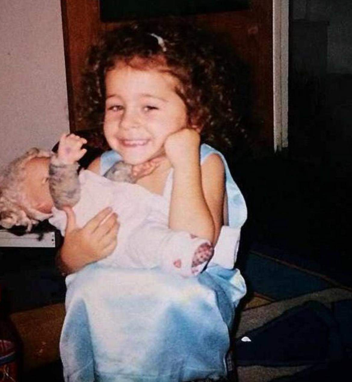 Nicole Cherry, când era copil