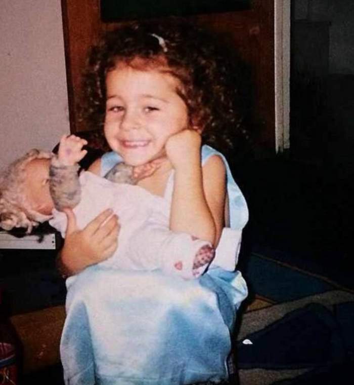 Nicole Cherry, când era copil