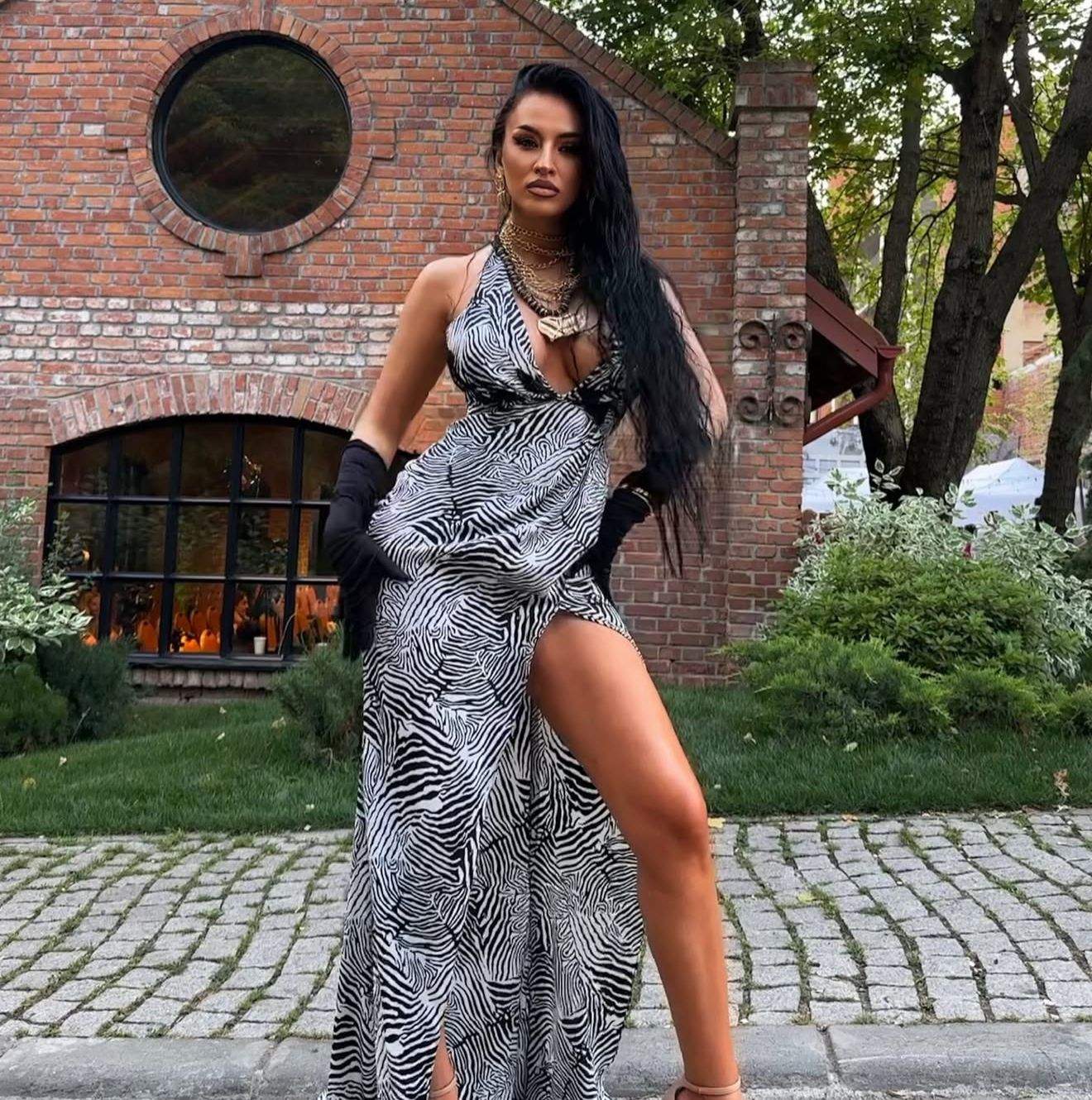 Gabriella Nastas, cu piciorul la vedere