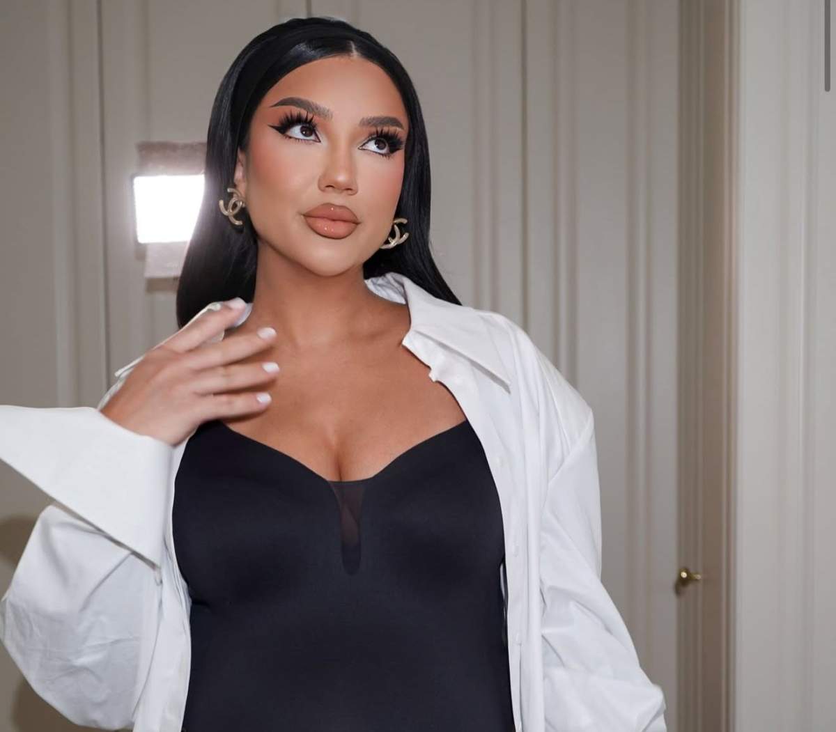 Larisa Udilă, sexy chiar și însărcinată în 9 luni