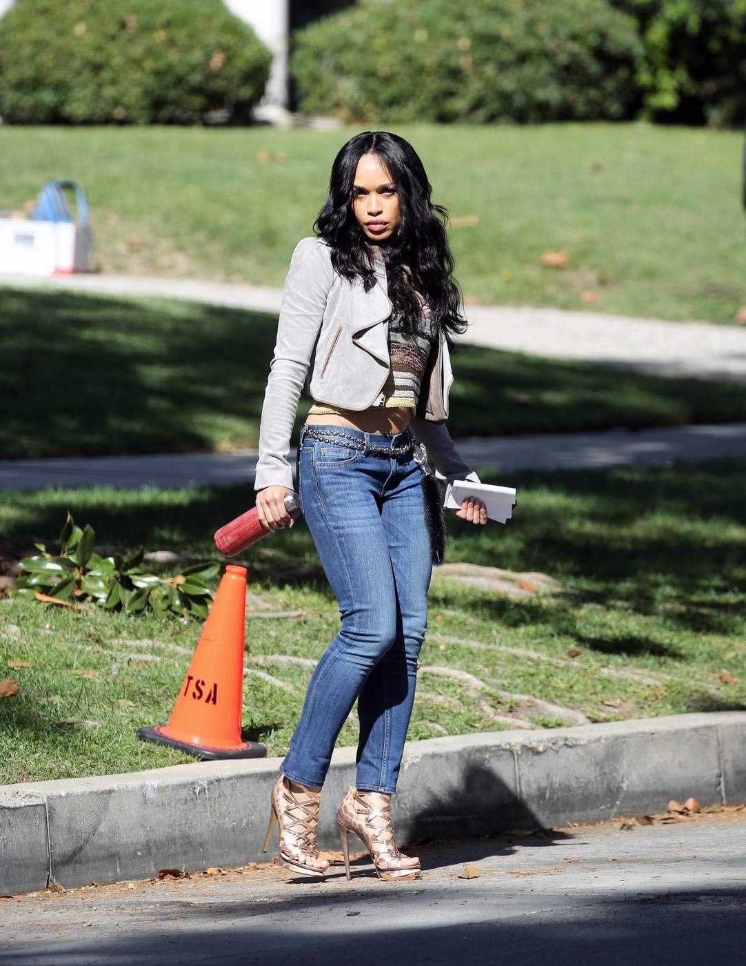 Femeie, atacată la un hotel de lux. Și-ar fi pierdut cunoștința și s-a trezit pe stradă