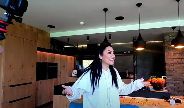 Andra Măruță la ea acasă