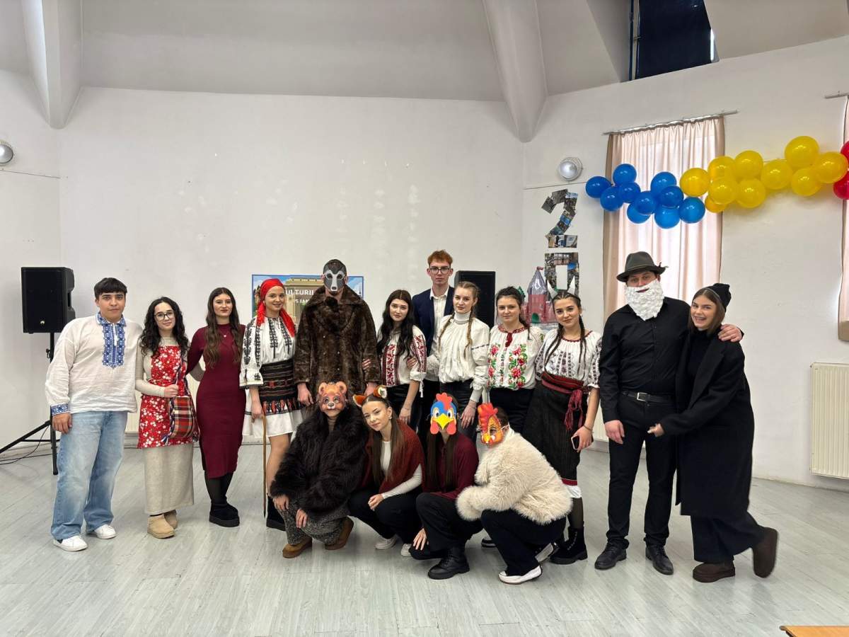 Ziua Culturii Naționale la Odorheiu Secuiesc: elevii au scris o carte de povești, iar Fundația Dan Voiculescu pentru Dezvoltarea României a tipărit cartea